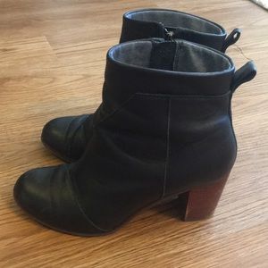 Toms Leather Lunata Booties